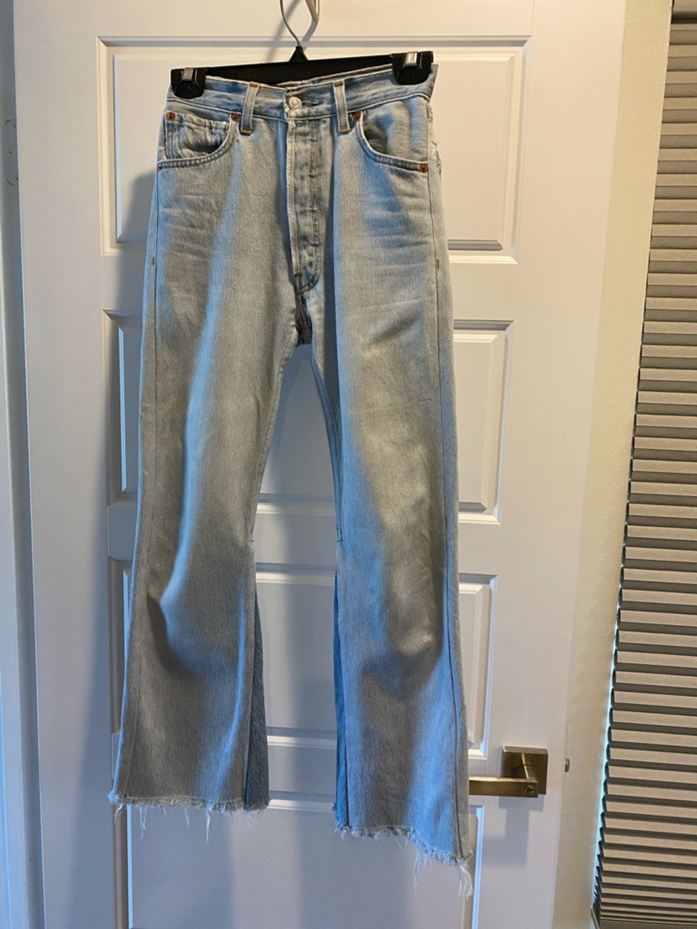 Levi’s redone jeans high rise

Light wash waist 25.Inseam 26 inches